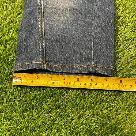 Rocawear Women's Blue and Navy Capri Jean Shorts (14) - Picture 7 of 8